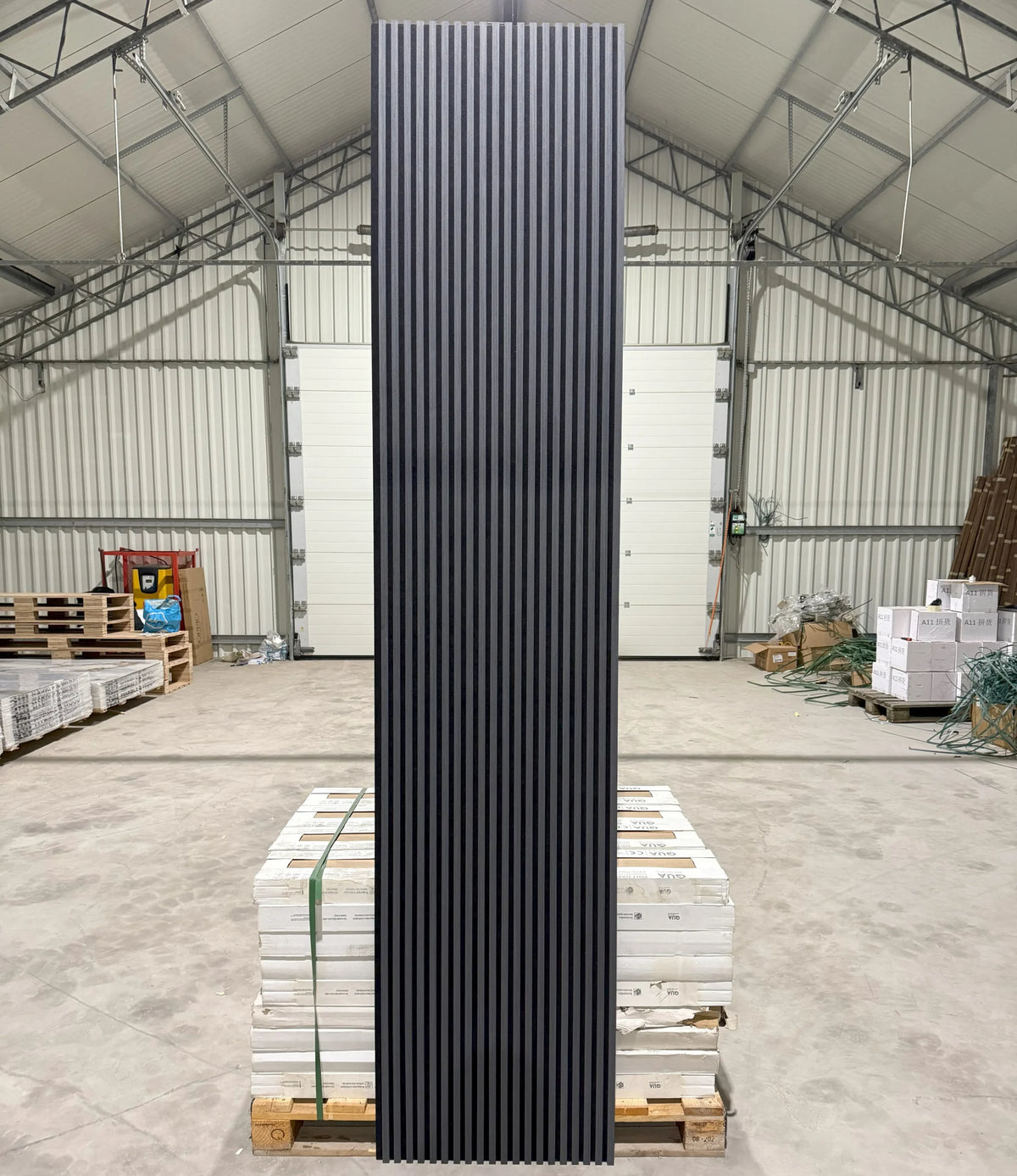 Akoestische wandpaneel | 60×270cm | black oak | 17 mm latten