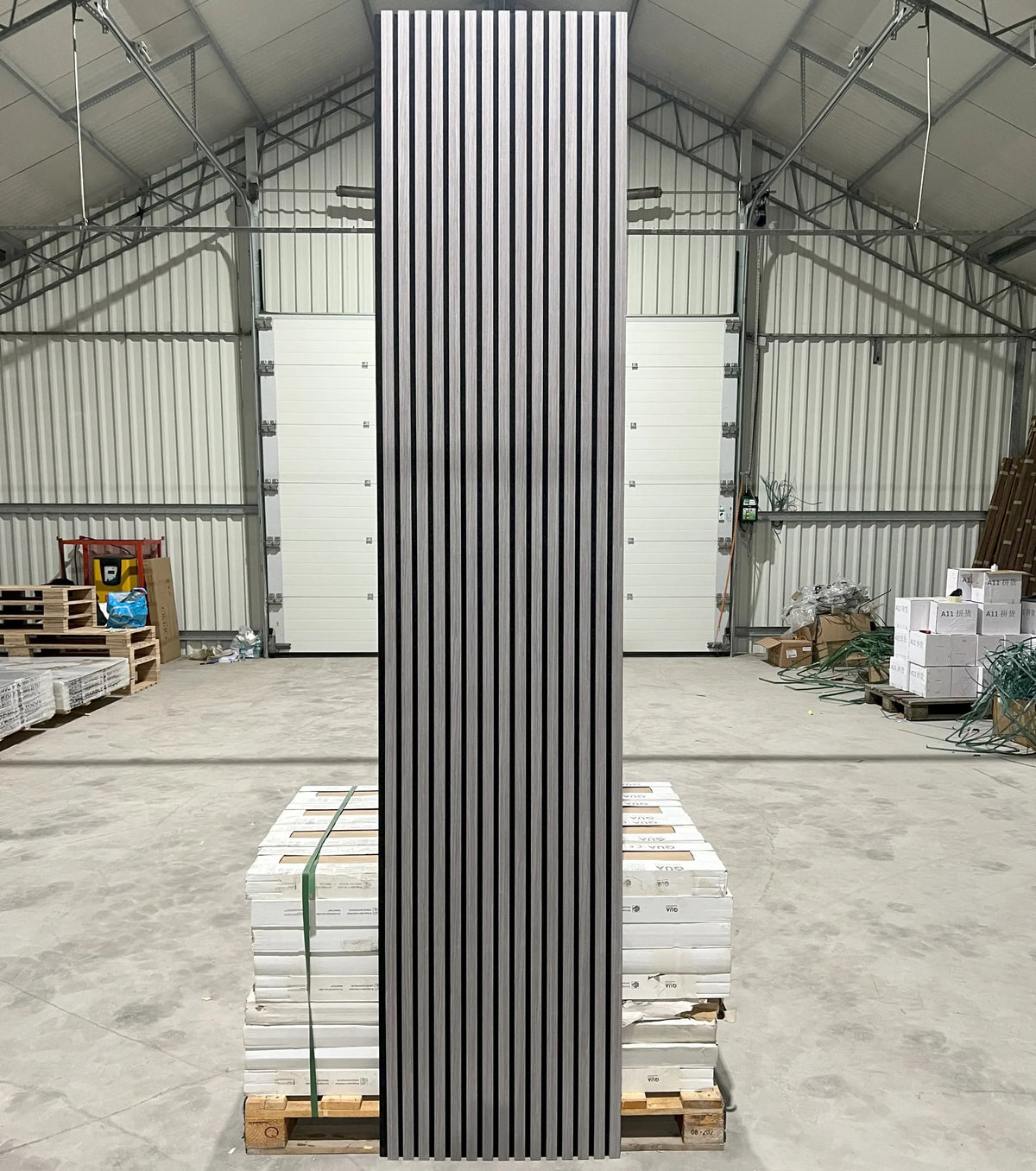 Akoestische wandpaneel | 60×270 cm | grey oak | 27 mm latten