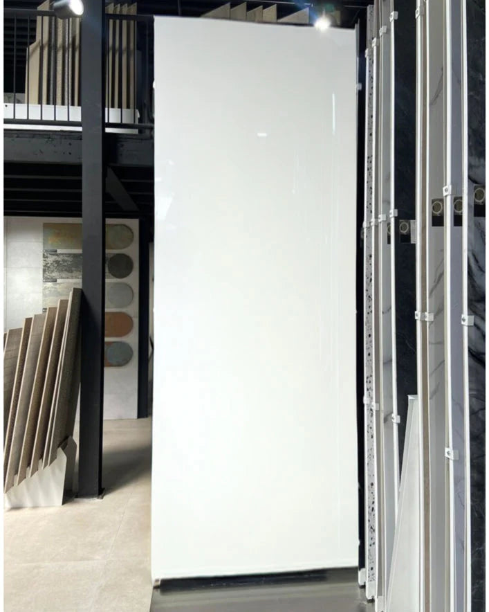 €45 SPC Wall Panel | 122x280x0.3 cm | Solid White High Gloss