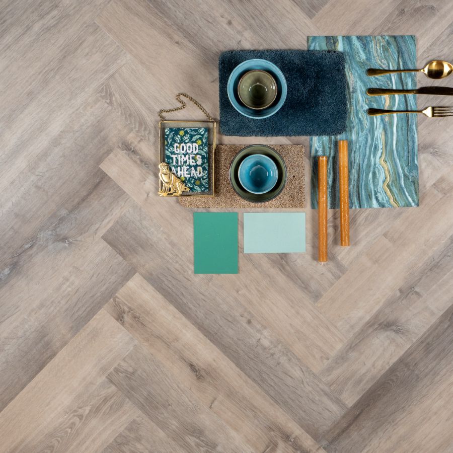 OTIUM Mist Herringbone/Visgraat PVC plak (dryback)
