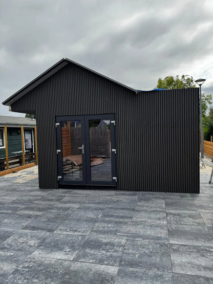 €28 Per Stuk - BLACK - Zwarte strepen - Gevelbekleding – Composiet | 290 x 22 cm | Gevel | Tuin