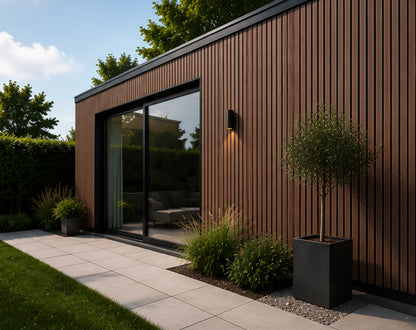 €28 Per Stuk - MAHONIE - Zwarte strepen - Gevelbekleding – Composiet | 290 x 22 cm | Gevel | Tuin