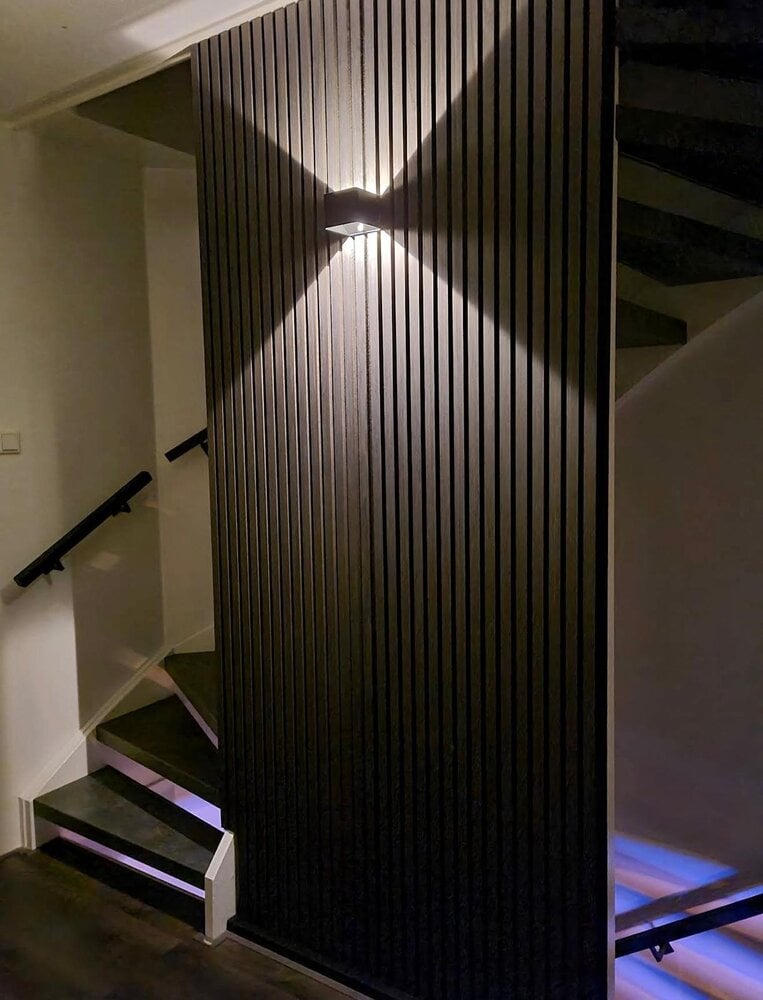 33€ Akoestische WandPanelen Walnoot Lattenwand Met zwarte Vilt 270x60 cm