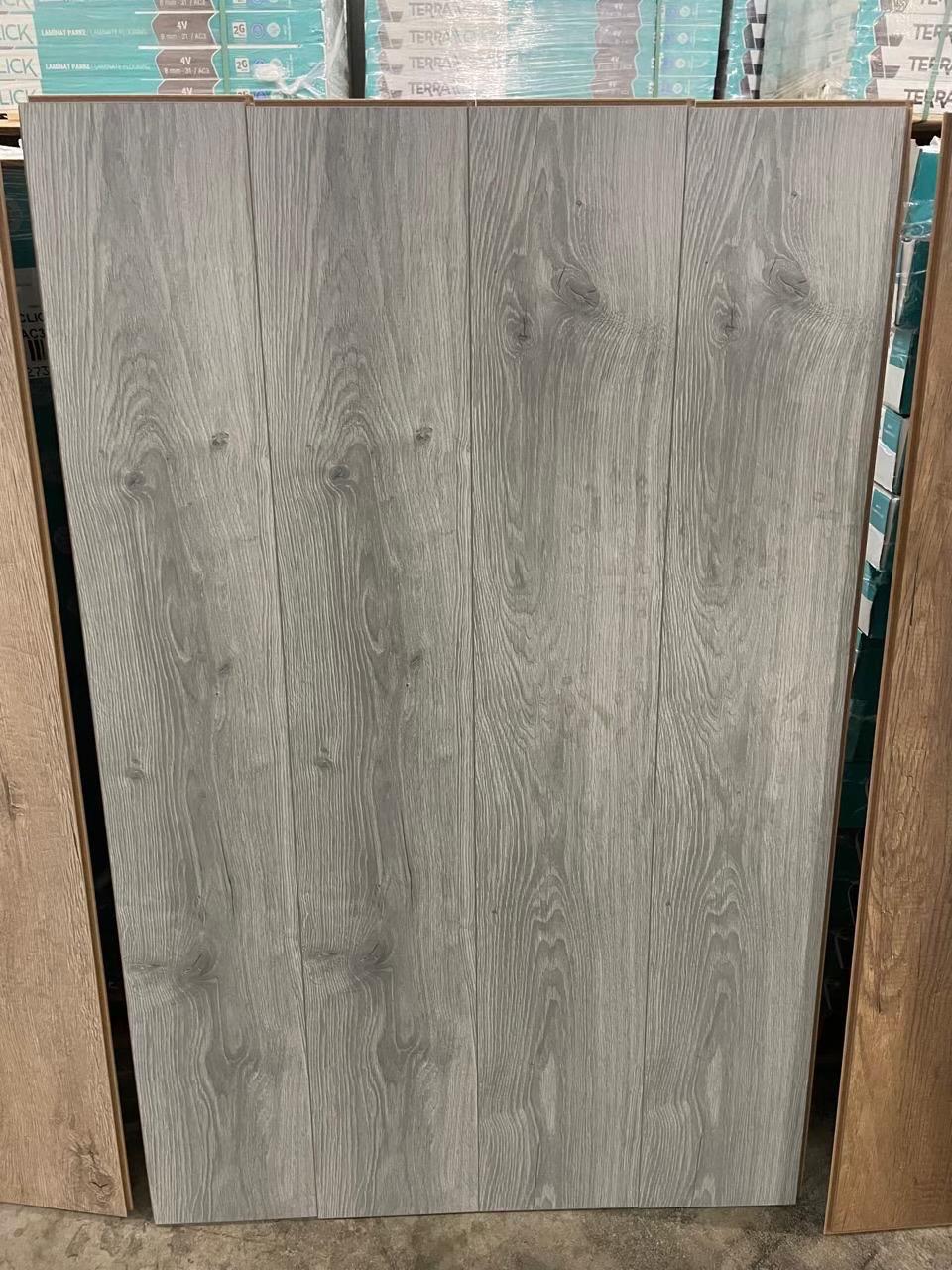 9,90€ de m2|4 zijdig vgroef|kras vrij|8mm top kwaliteit laminaat|krasvrij| 120x19 cm Laminaat NESS