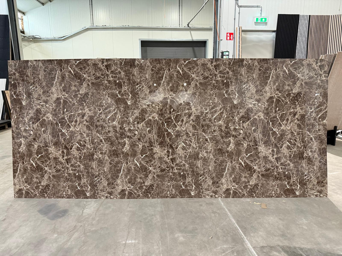 33€ Pvc Wandpaneel 122x280x0,3 cmVivaldi Glossy Brown
