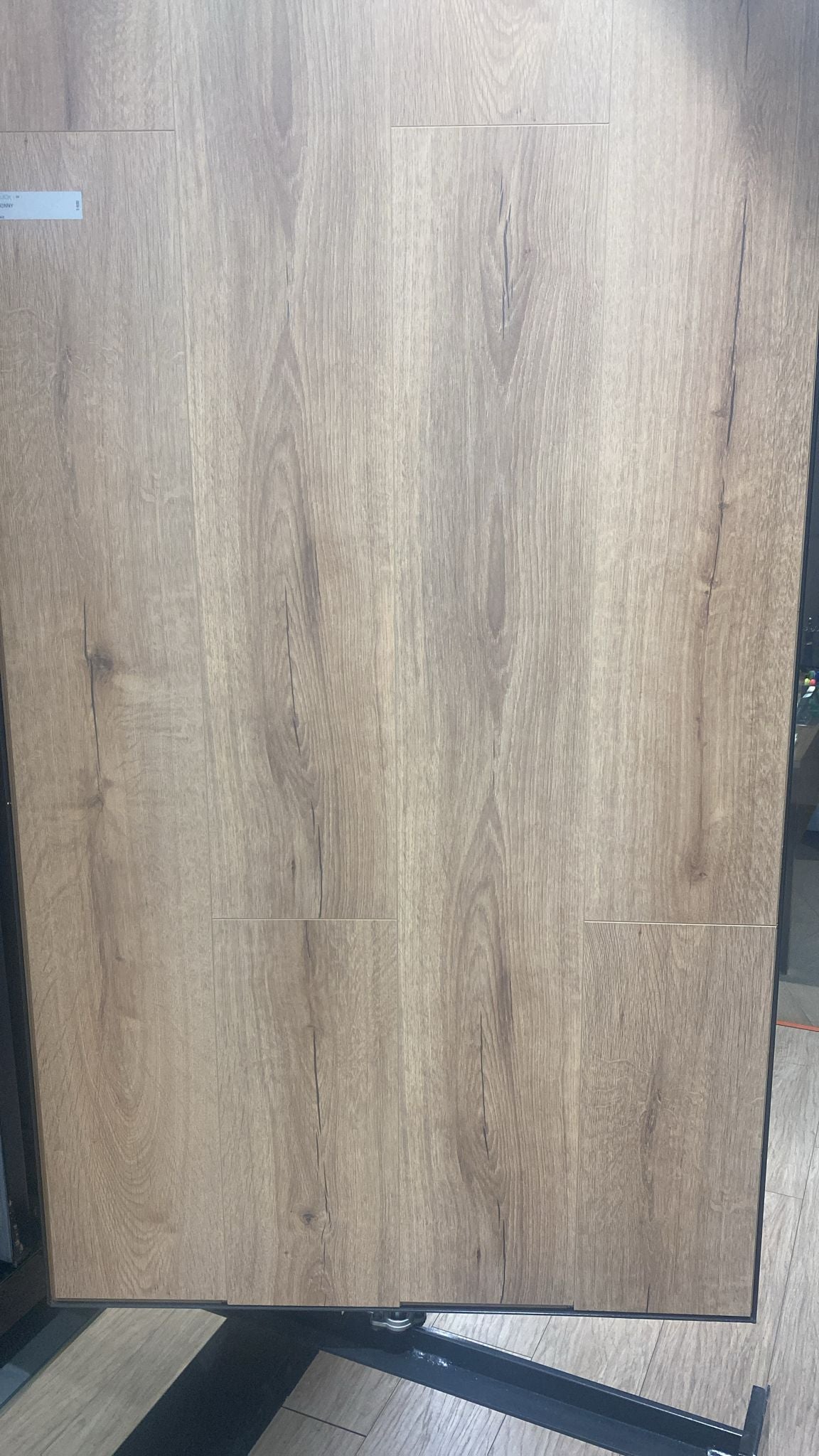 €9.90 per m2|4-sided V-groove|scratch-free|8mm top quality laminate|scratch-free|120x19 cm Laminate BONNY